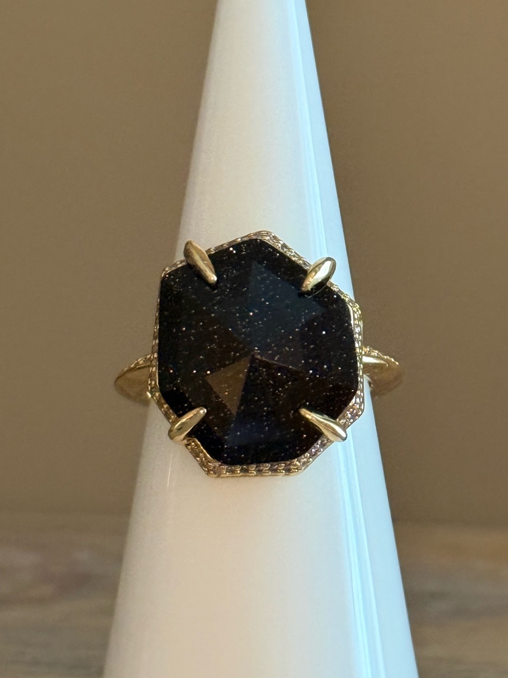Bomb Party Obsidia ULTRA RARE UNICORN Ring. Lillian’s Luxe. Size 6. Brand New!